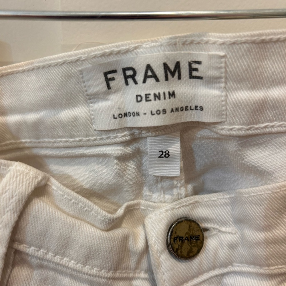 Frame Denim White Jeans with Classic Style